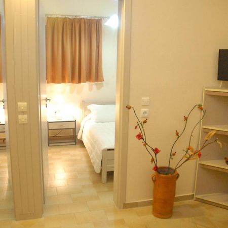 Takis Hotel Apartments Ialysos (Rhodes) Exterior foto