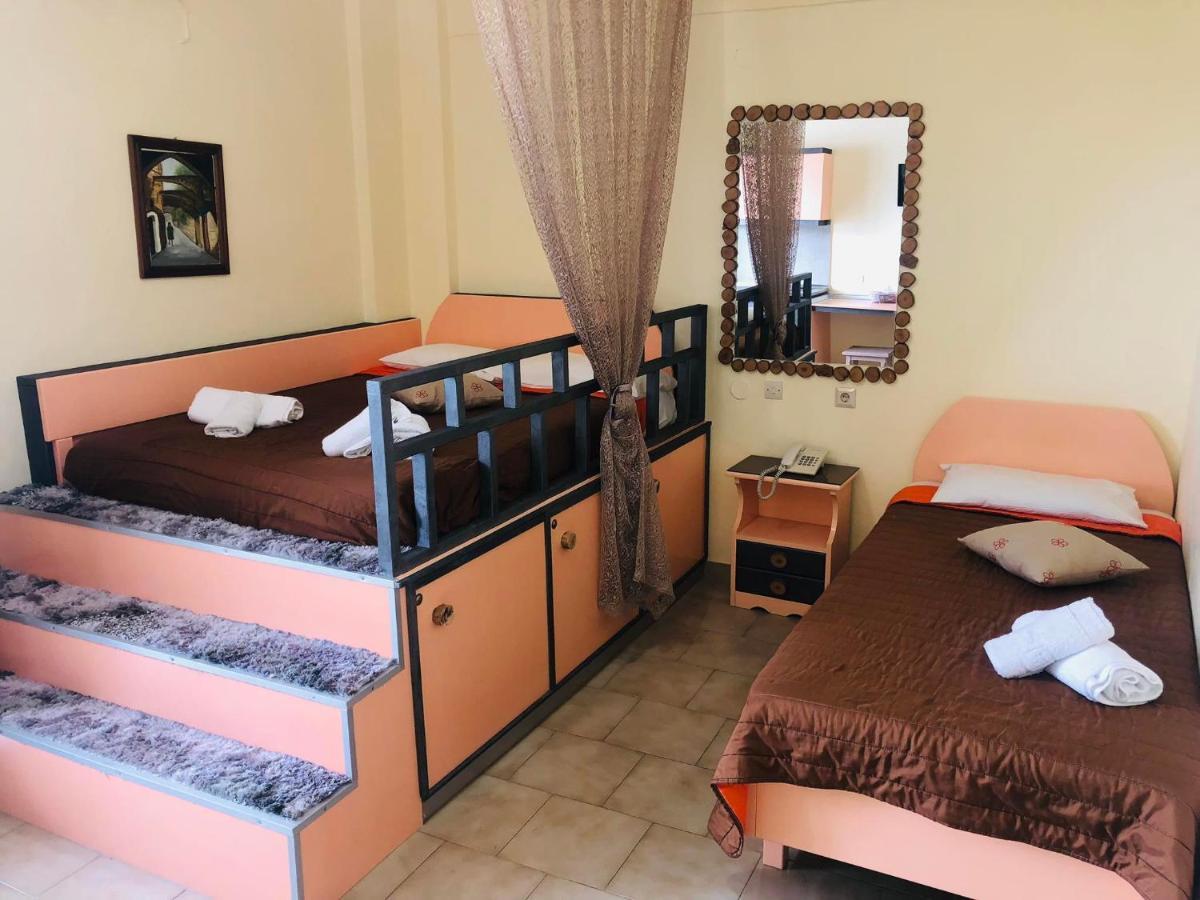 Takis Hotel Apartments Ialysos (Rhodes) Exterior foto