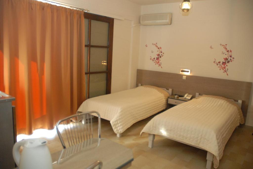 Takis Hotel Apartments Ialysos (Rhodes) Exterior foto
