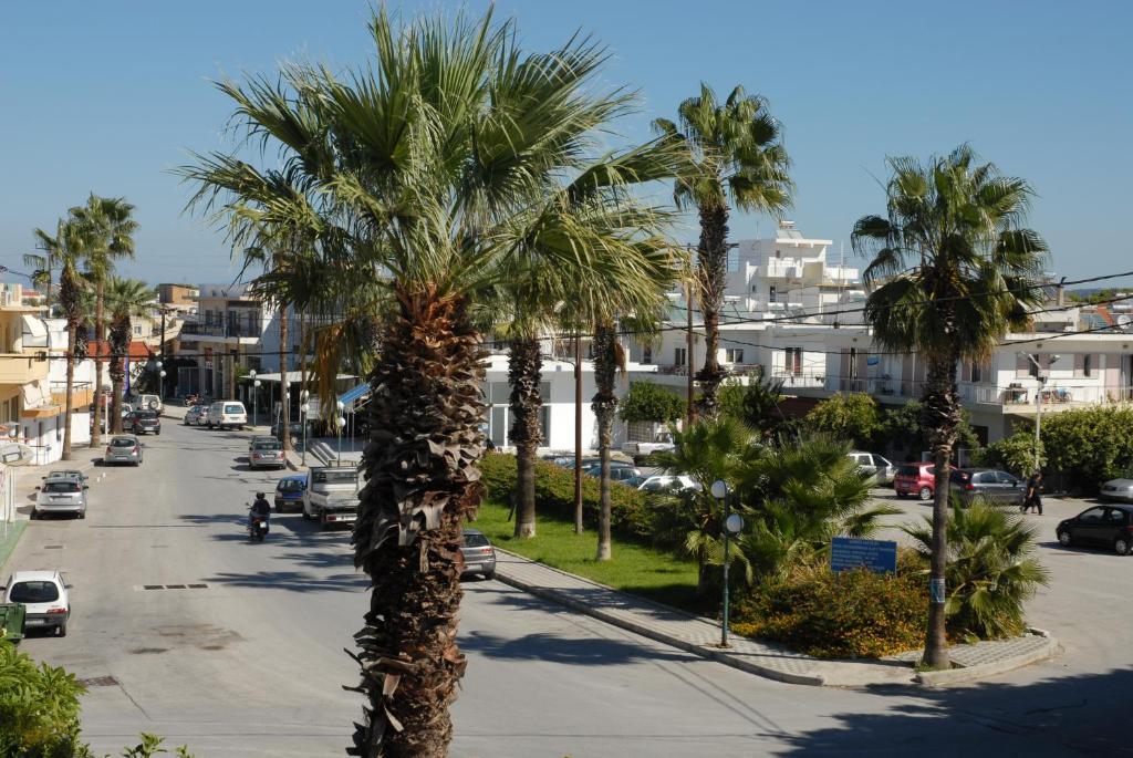 Takis Hotel Apartments Ialysos (Rhodes) Exterior foto
