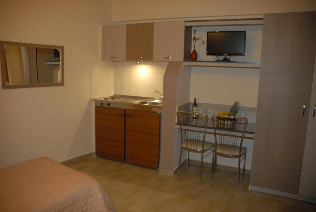 Takis Hotel Apartments Ialysos (Rhodes) Quarto foto
