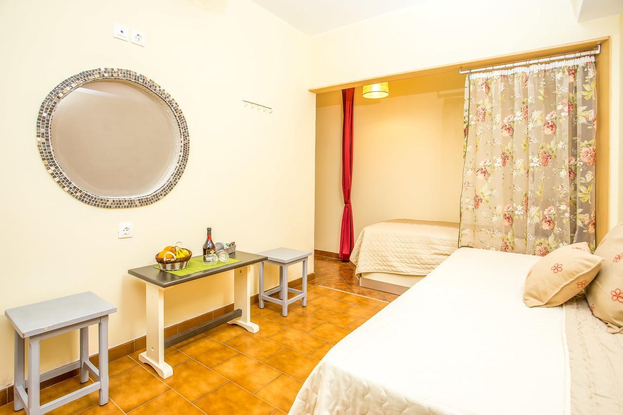 Takis Hotel Apartments Ialysos (Rhodes) Exterior foto
