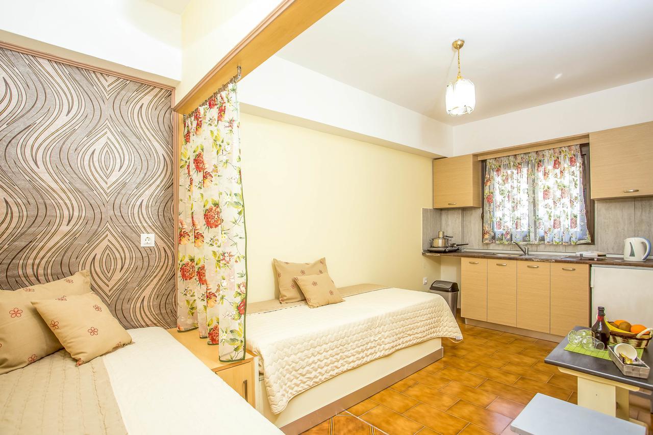 Takis Hotel Apartments Ialysos (Rhodes) Exterior foto