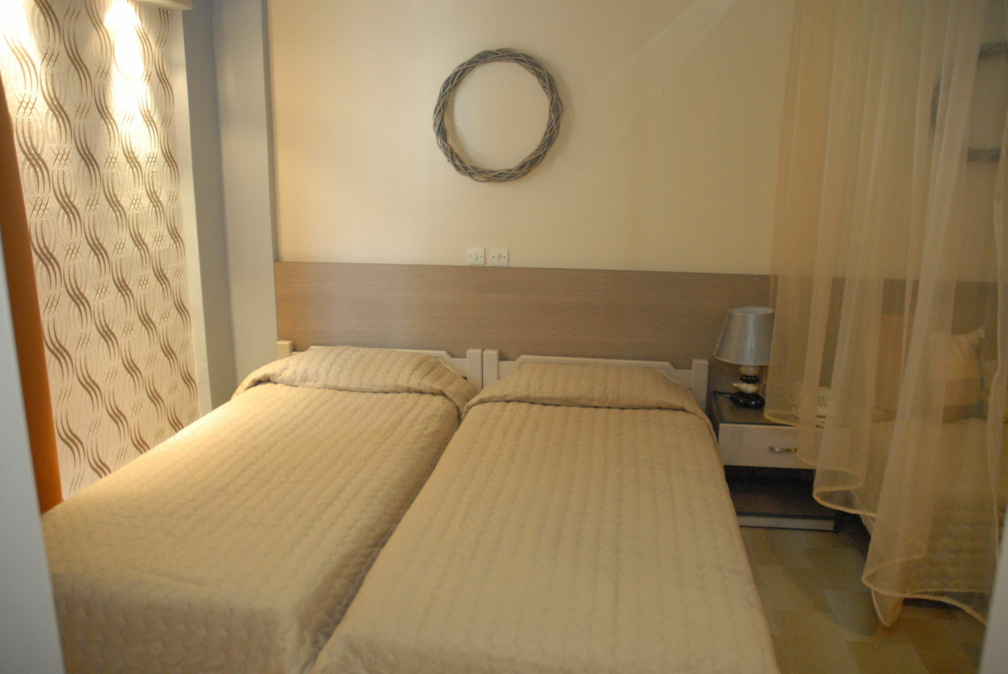Takis Hotel Apartments Ialysos (Rhodes) Exterior foto
